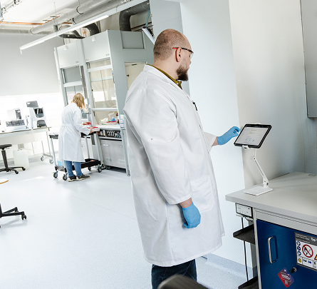 Lösemittel-Handling in der HPLC-Analytik